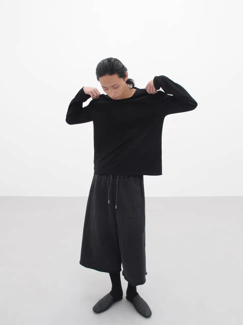 WASHED SLOUCHY SWEAT SHORTS