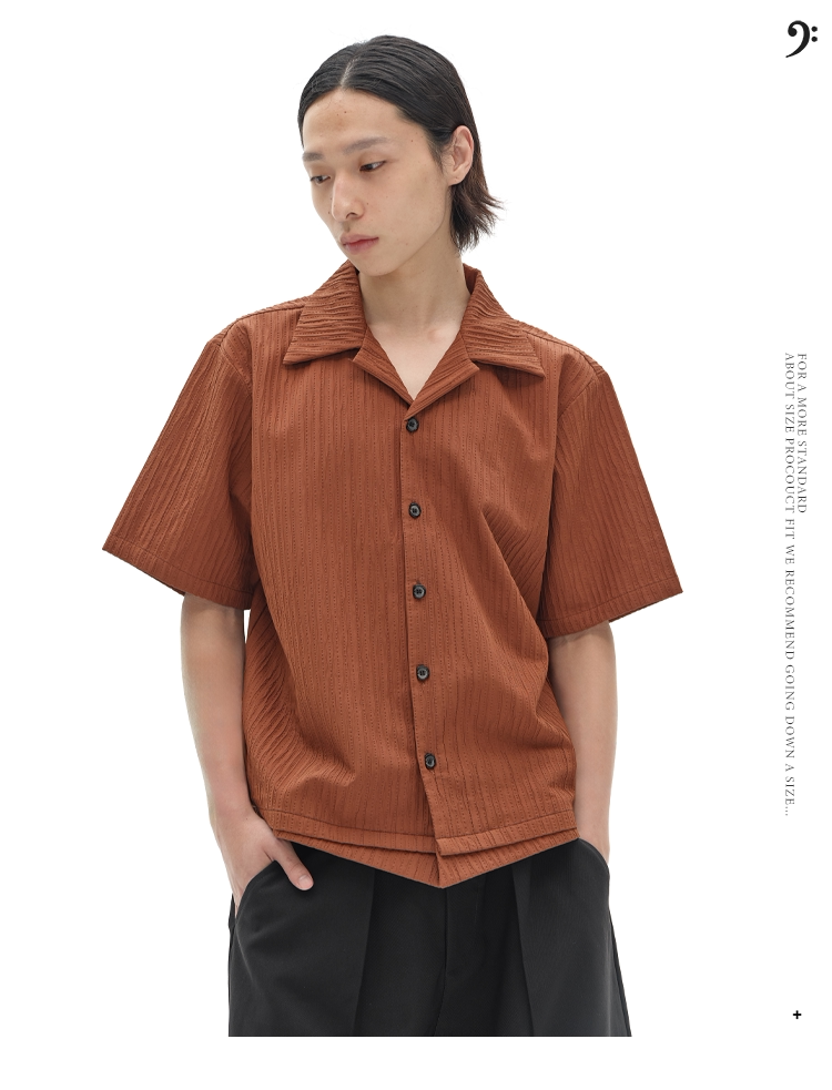BOXY PLEATED SHIRT