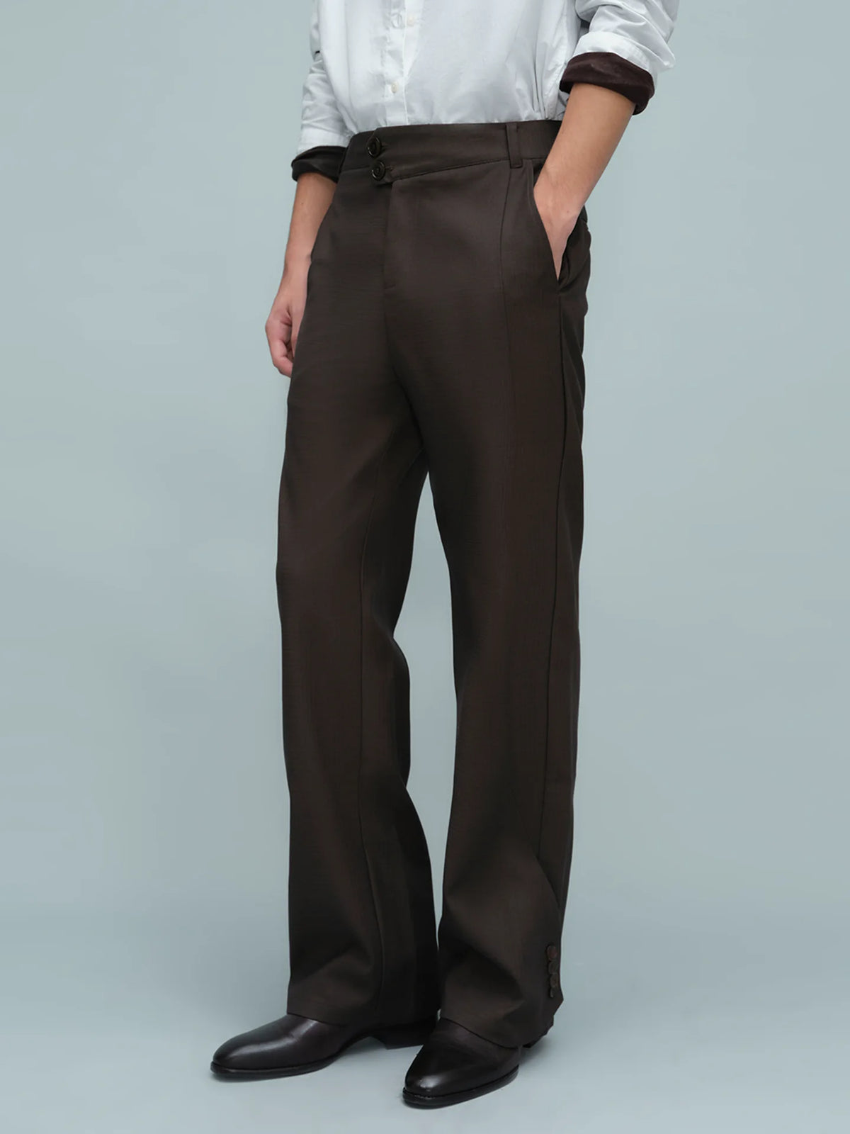 ASYMMETRIC WAIST BUTTON HEM TROUSERS ダークブラウン