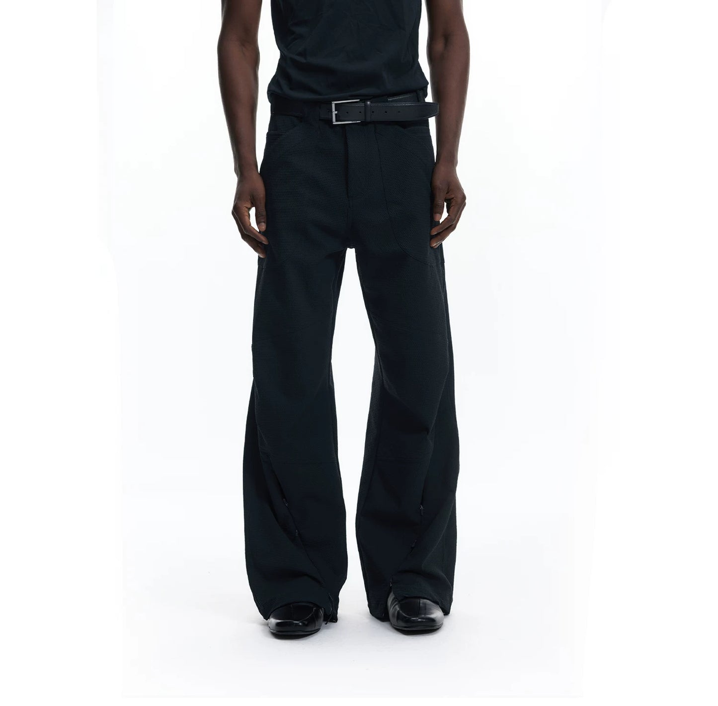 AMMONIA-FREE BREATHABLE PLEATED PANTS
