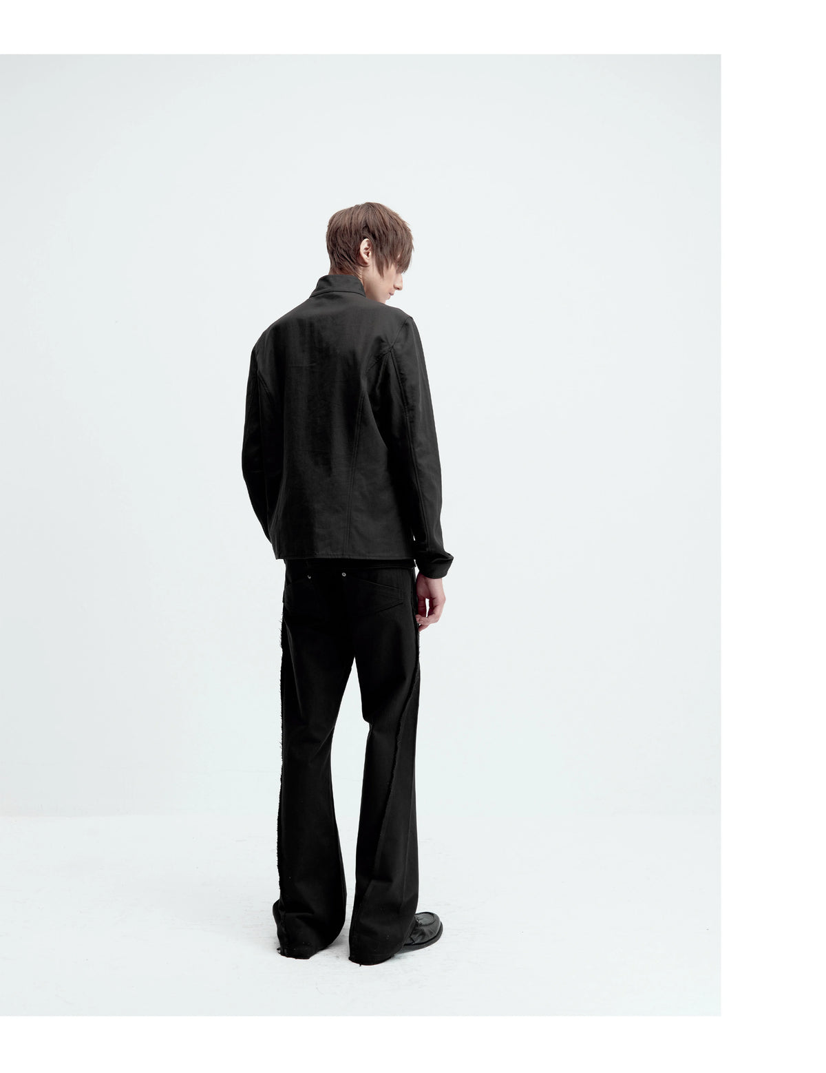 CURVED PLACKET STAND-UP JACKET
