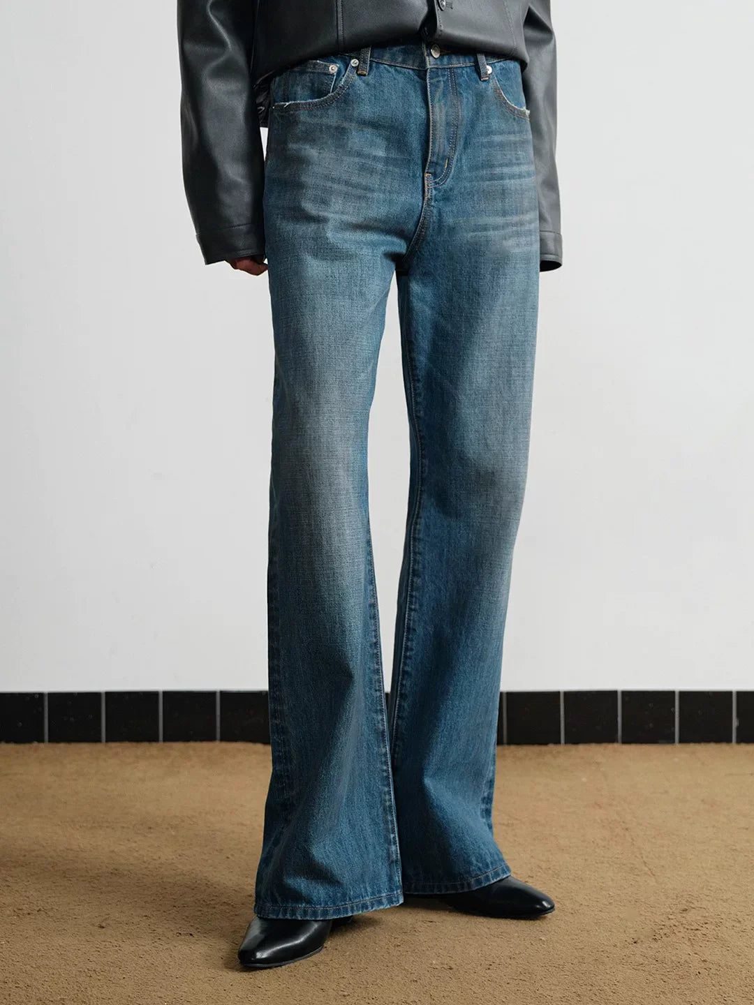 AGED BLUE STRAIGHT LEG JEANS