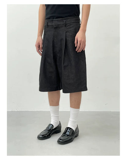 CROPPED KHAKI PLEATED SHORTS