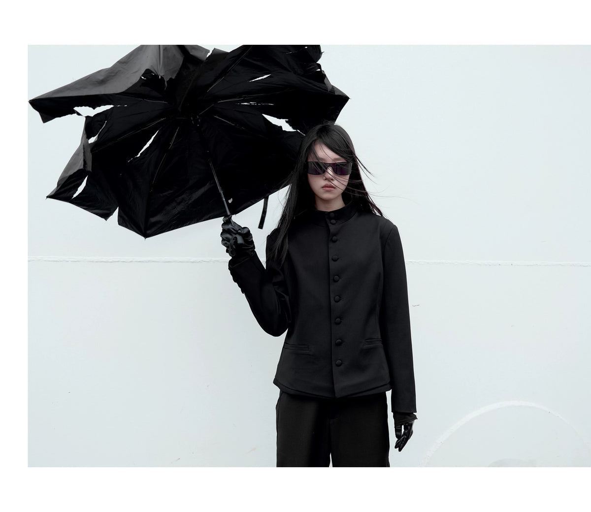 SLIM-FIT DETACHABLE SUIT JACKET