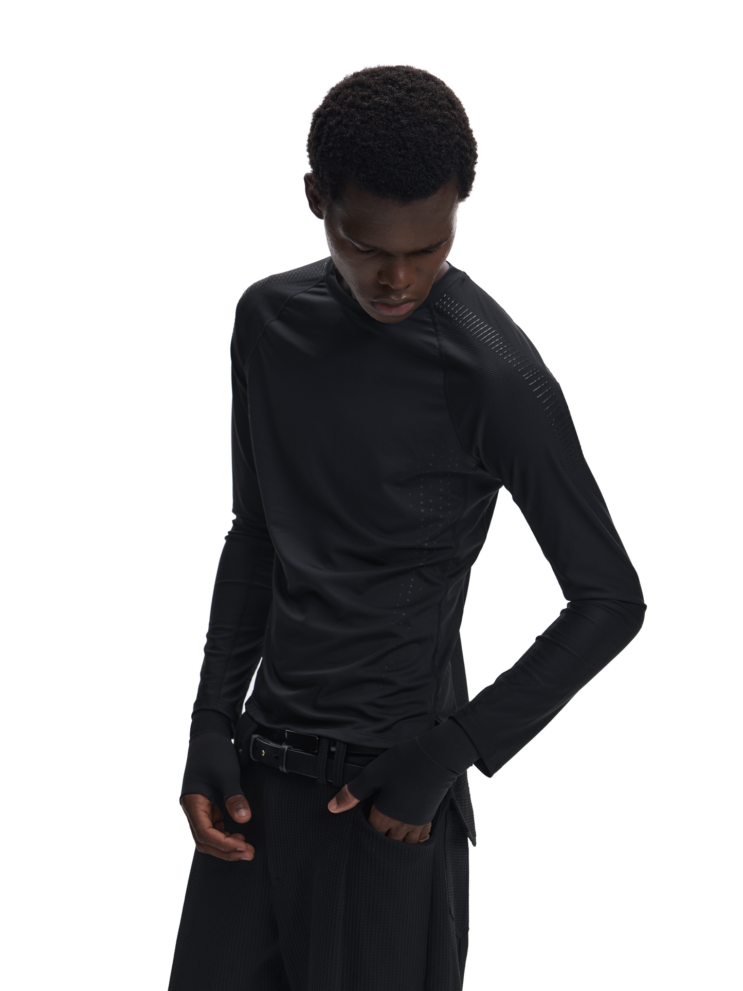 SCULPTING GRADIENT DOT T-SHIRT