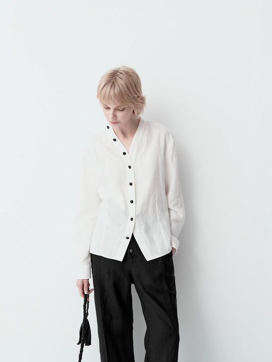 V-NECK MINIMALIST SHIRT
