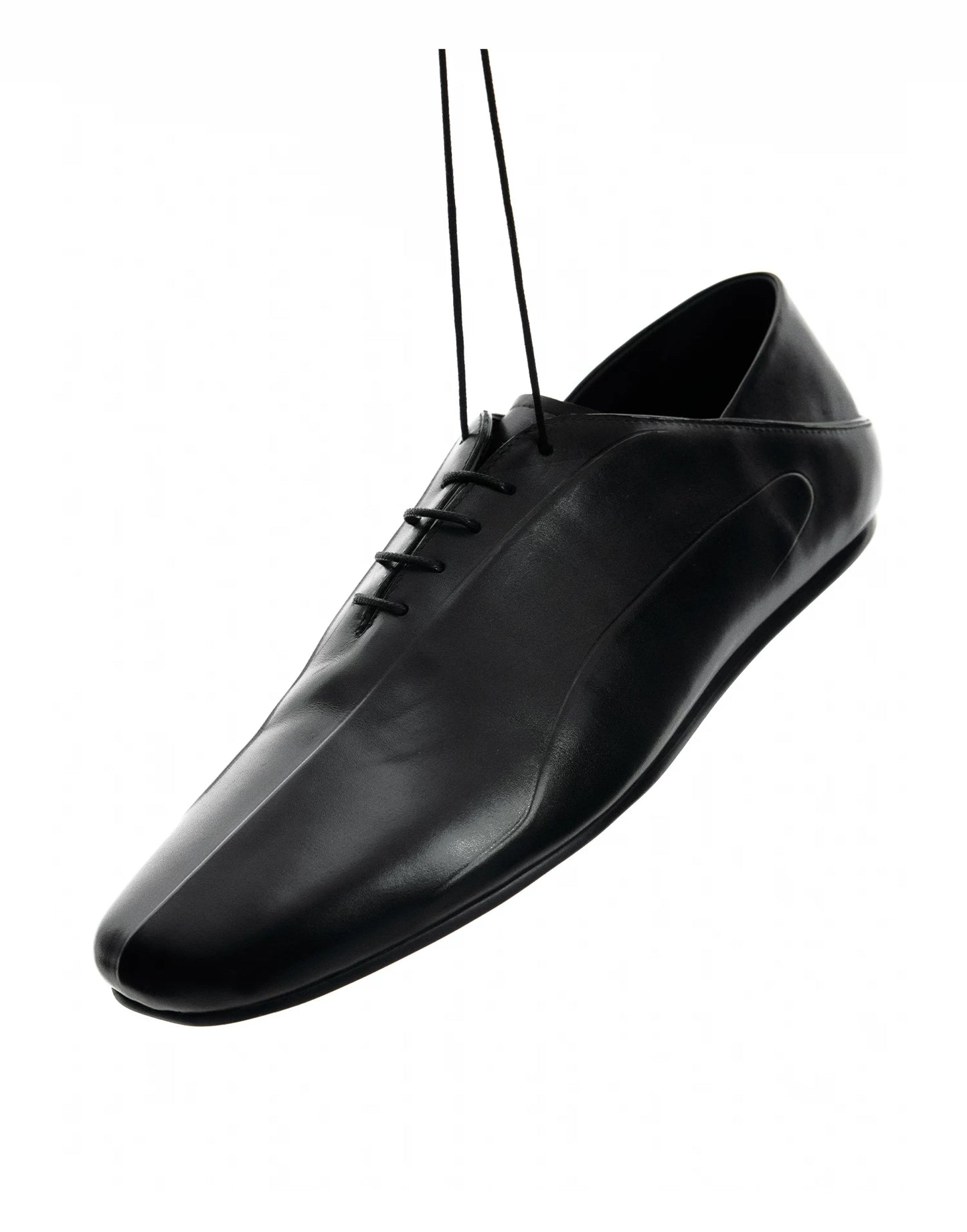 EMBOSSED CALFSKIN CASUAL SHOES