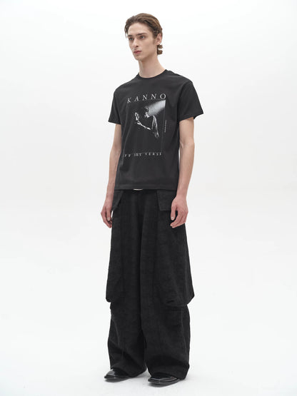 BREATHABLE GRAPHIC TEE