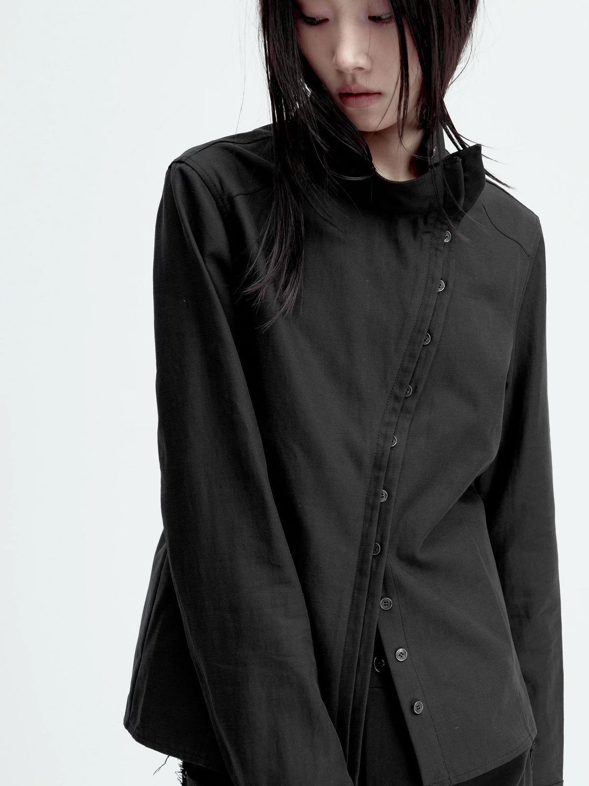CURVED PLACKET STAND-UP JACKET