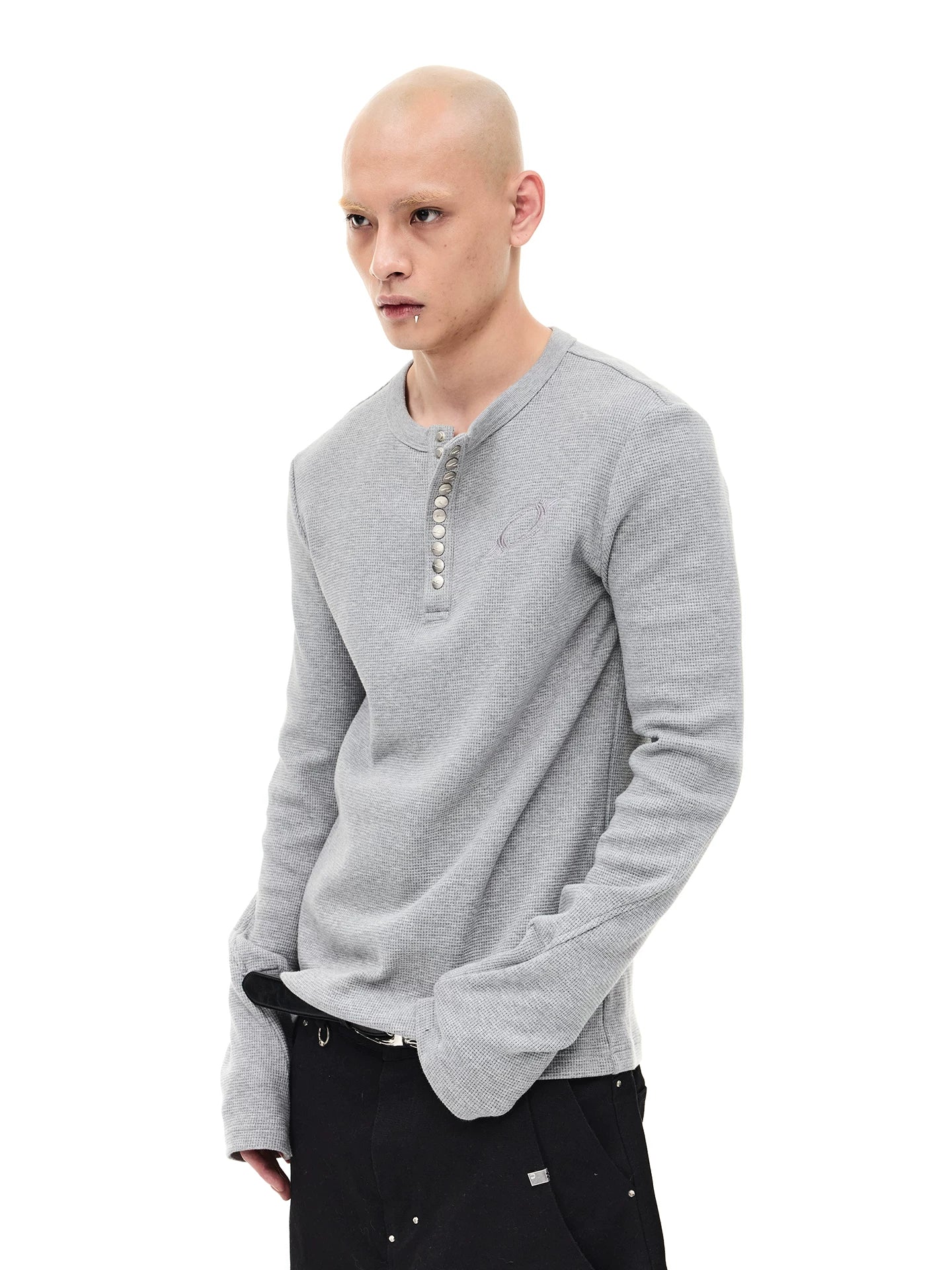 RIBBED LONG SLEEVE HENLEY