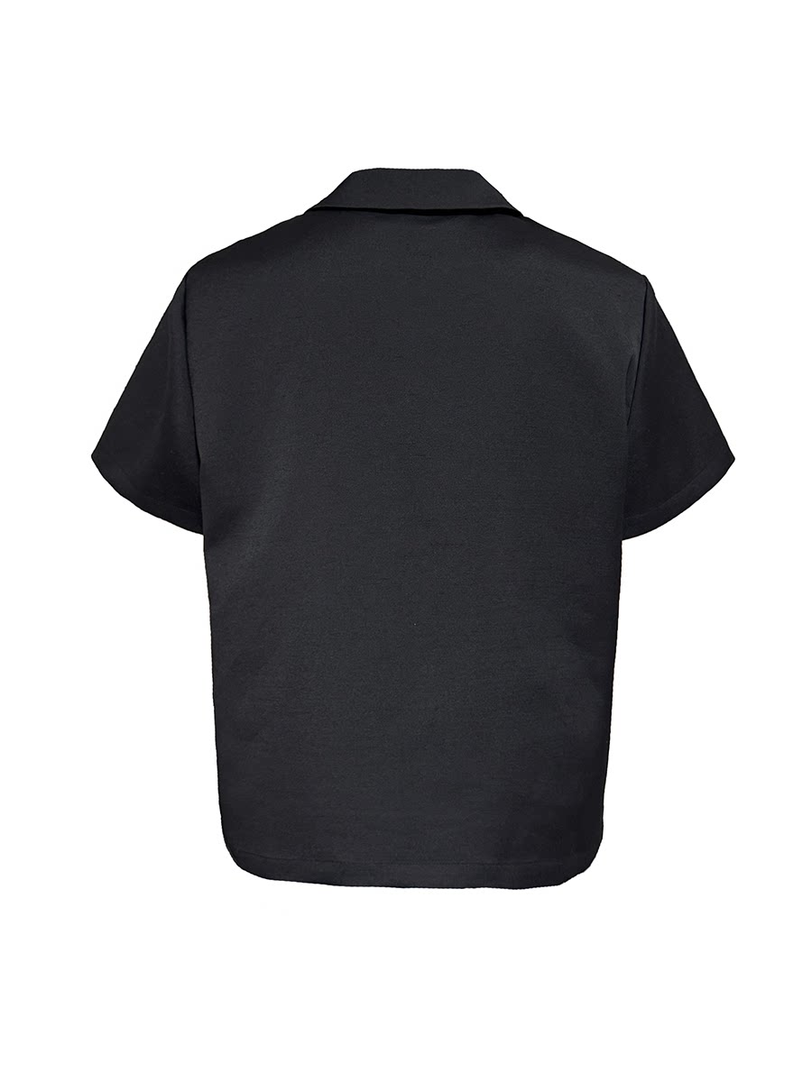 FITTED SHORT SLEEVE SHIRT