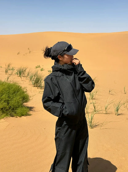 CURVED ZIPPER WATERPROOF JACKET