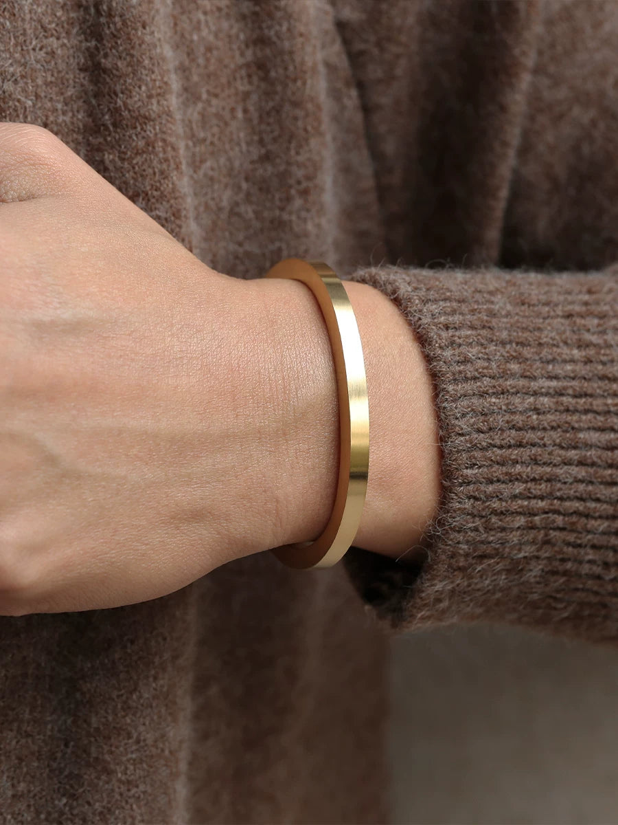 ELEGANT BRACELET