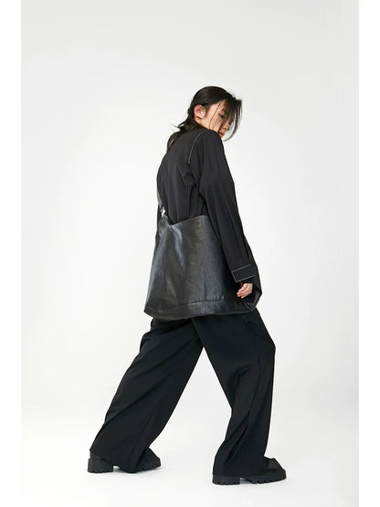 VERSATILE LEATHER MEN’S TOTE