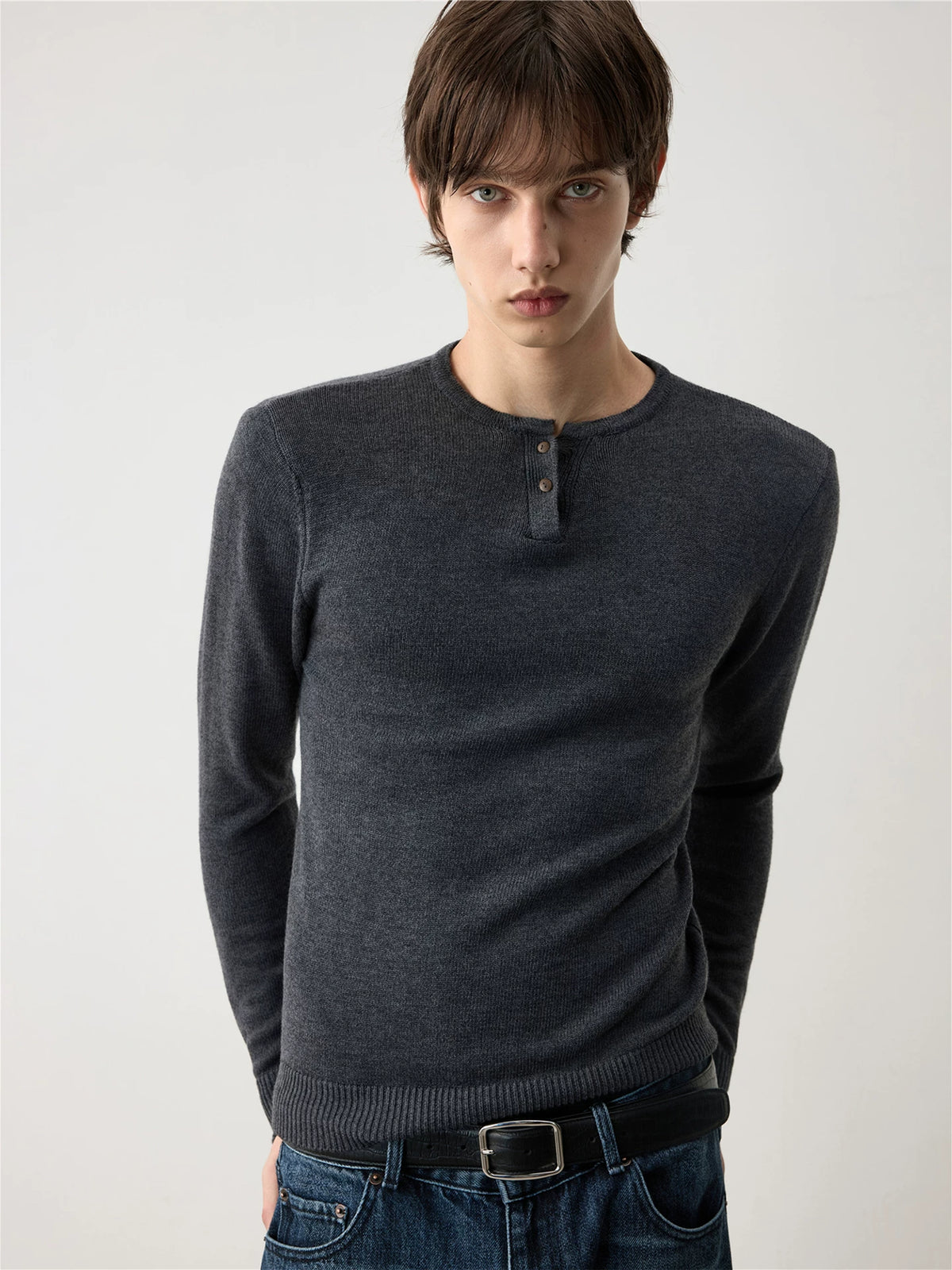 FITTED HENLEY NECK SWEATER