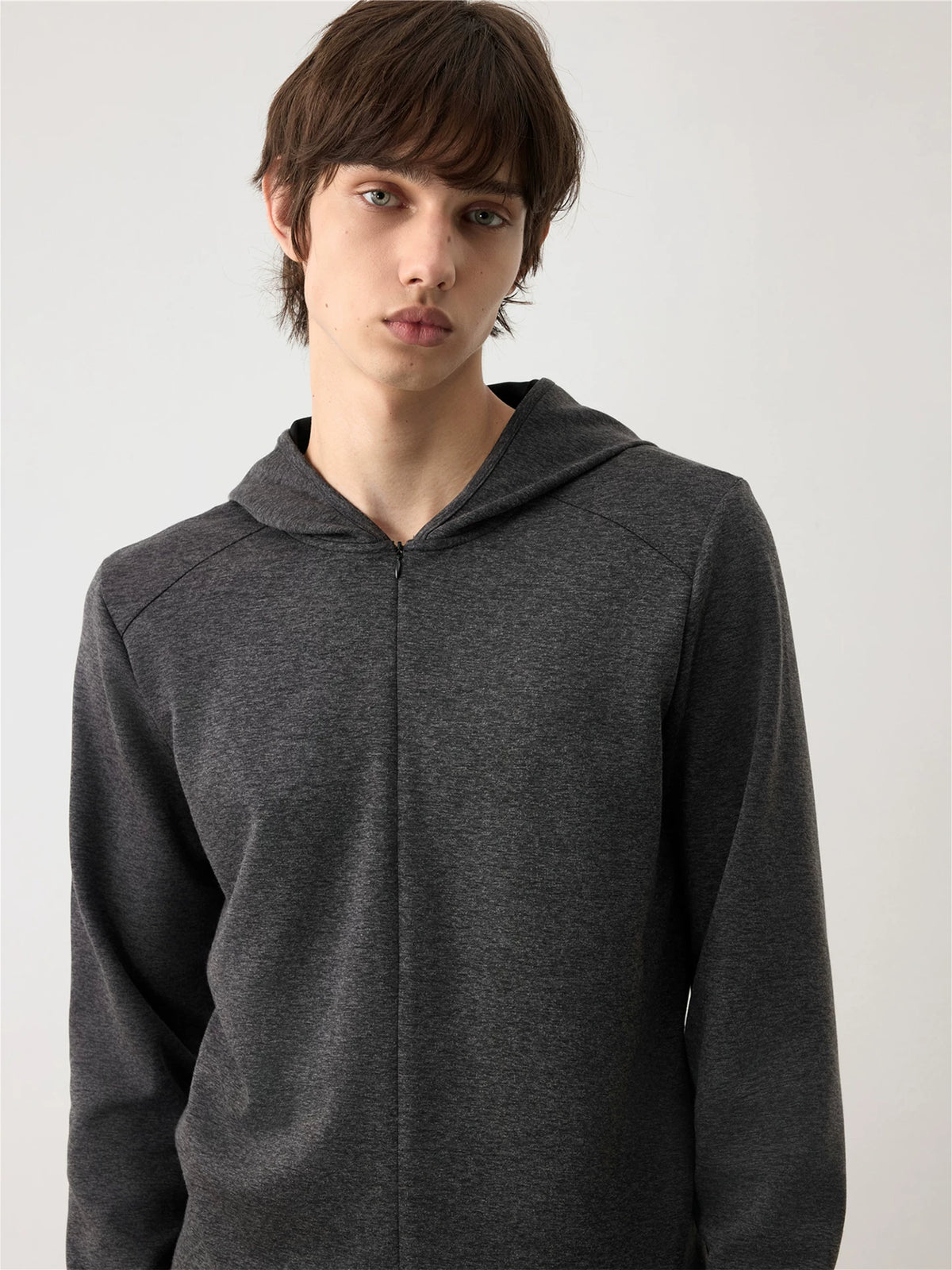 LIGHTWEIGHT HEMP BLEND HOODIE