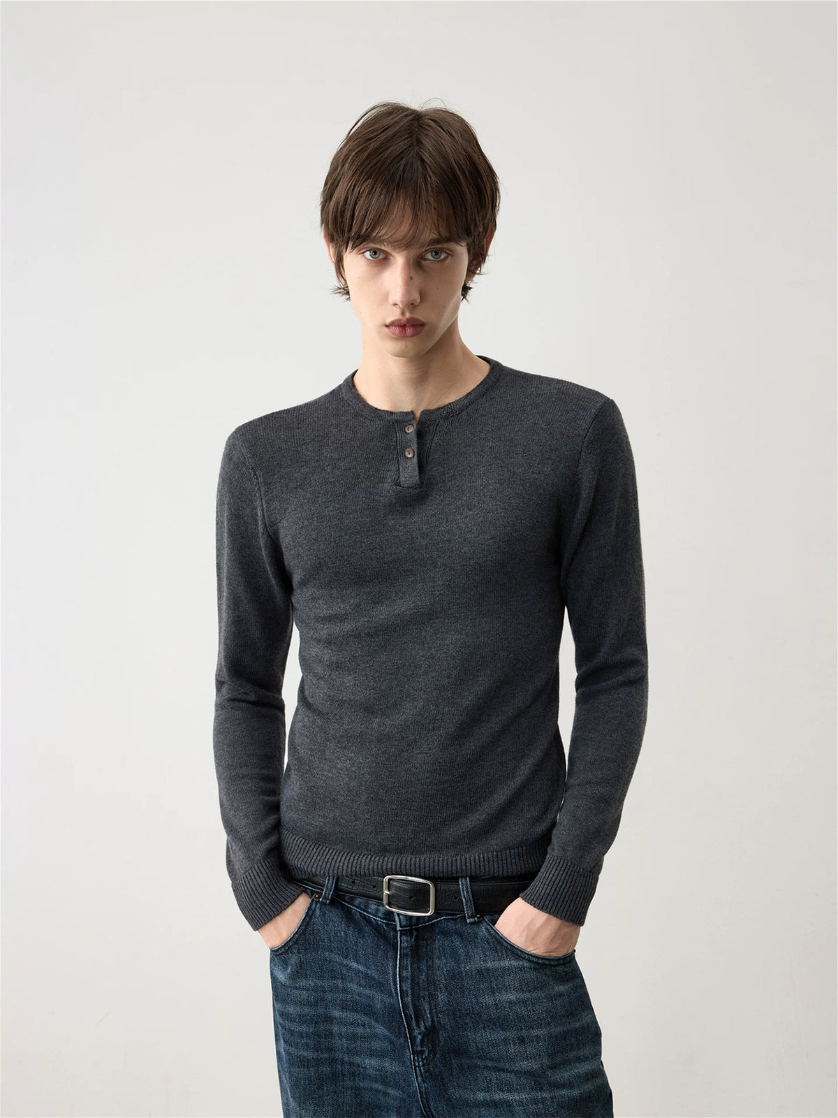 FITTED HENLEY NECK SWEATER