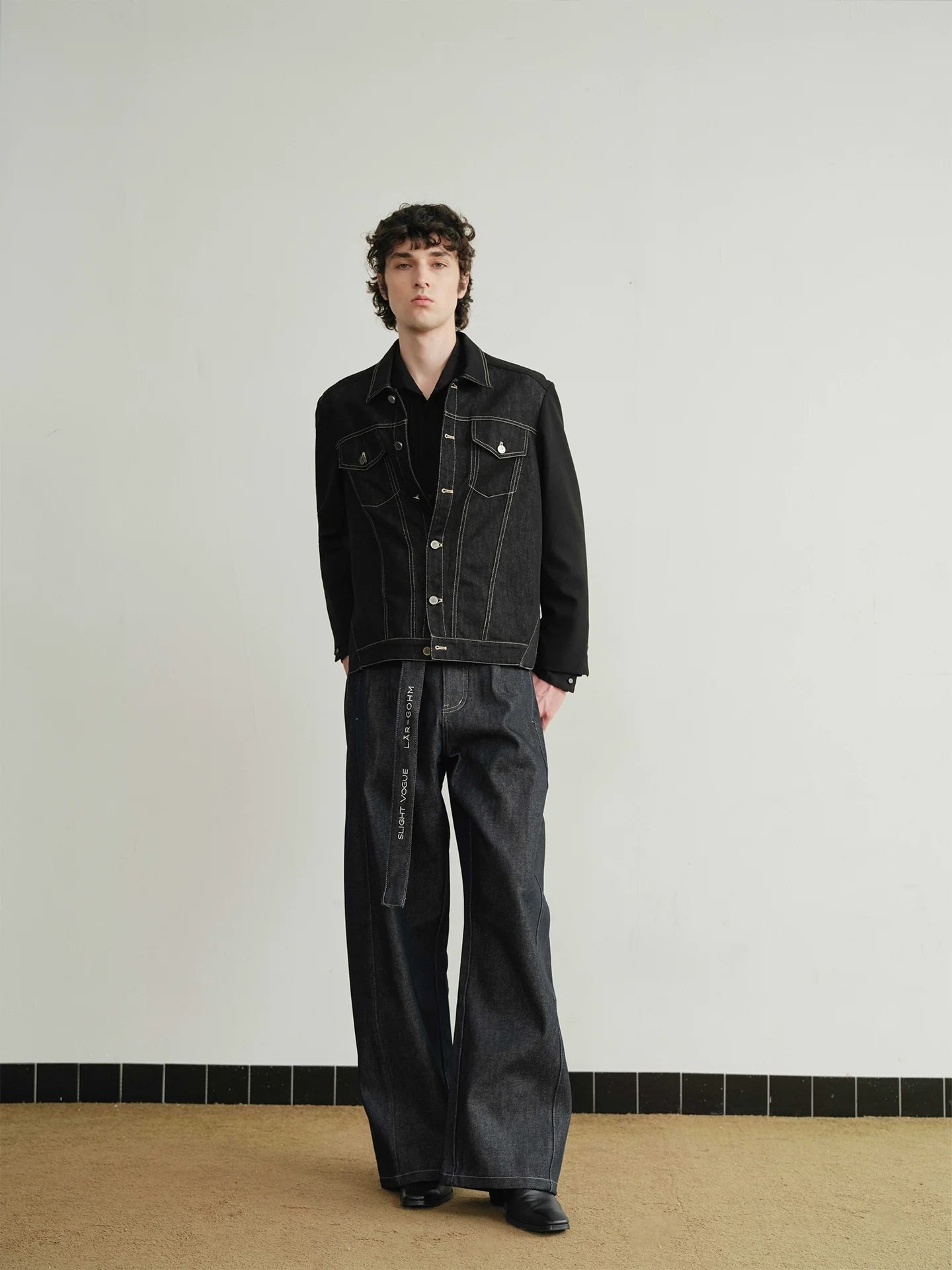 DECONSTRUCTED DENIM BLAZER