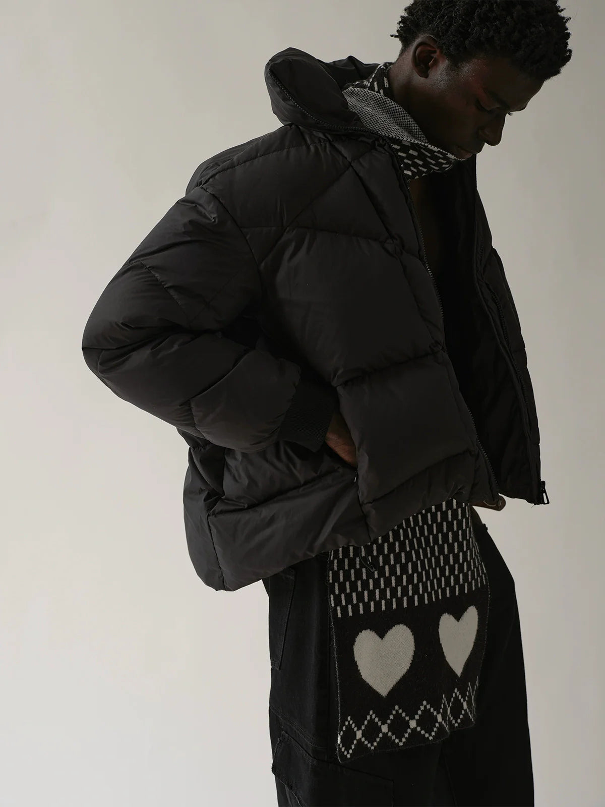 TEXTURED KNIT NECK SCARF