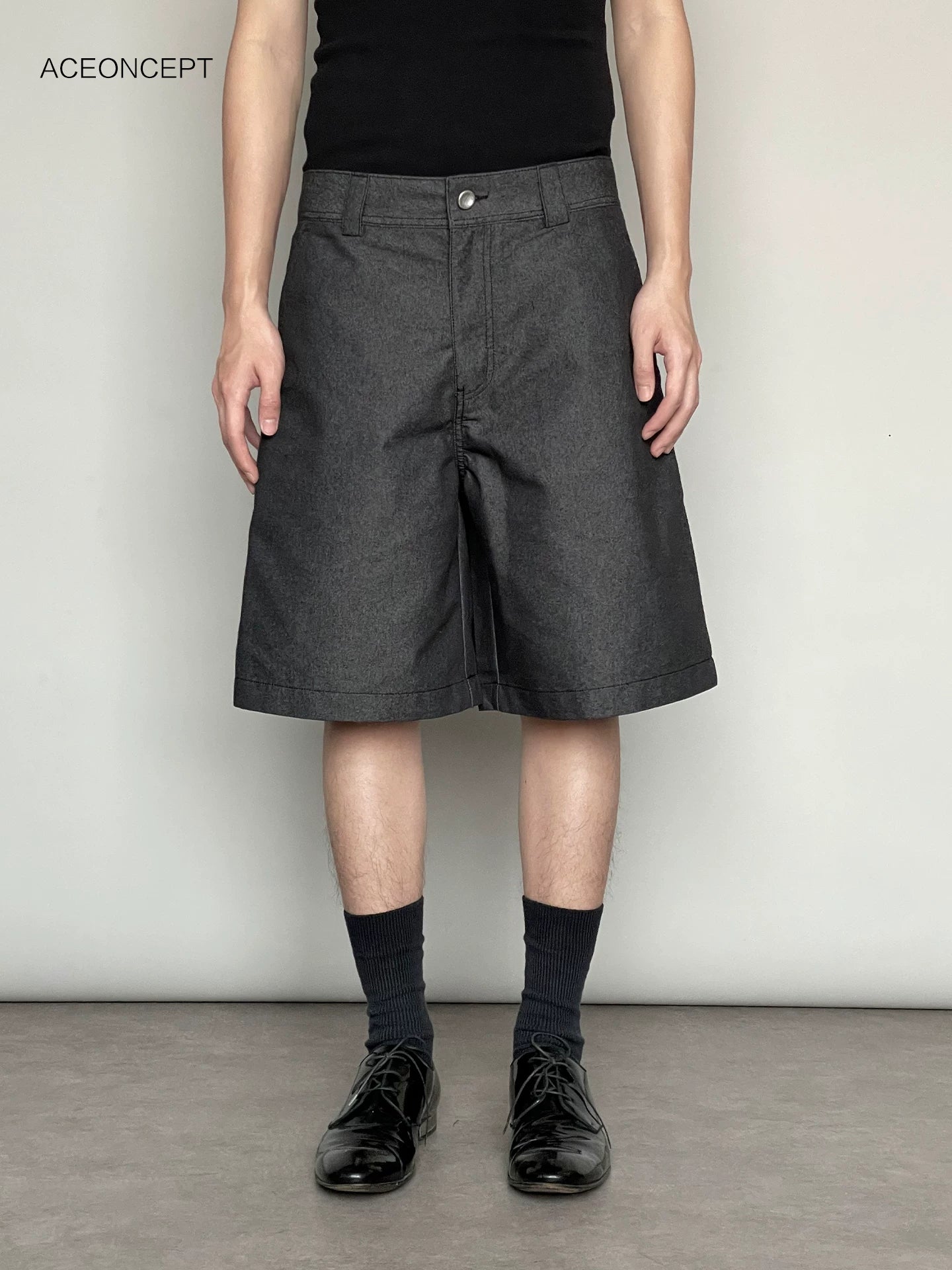 CASUAL LOOSE-FIT SHORTS
