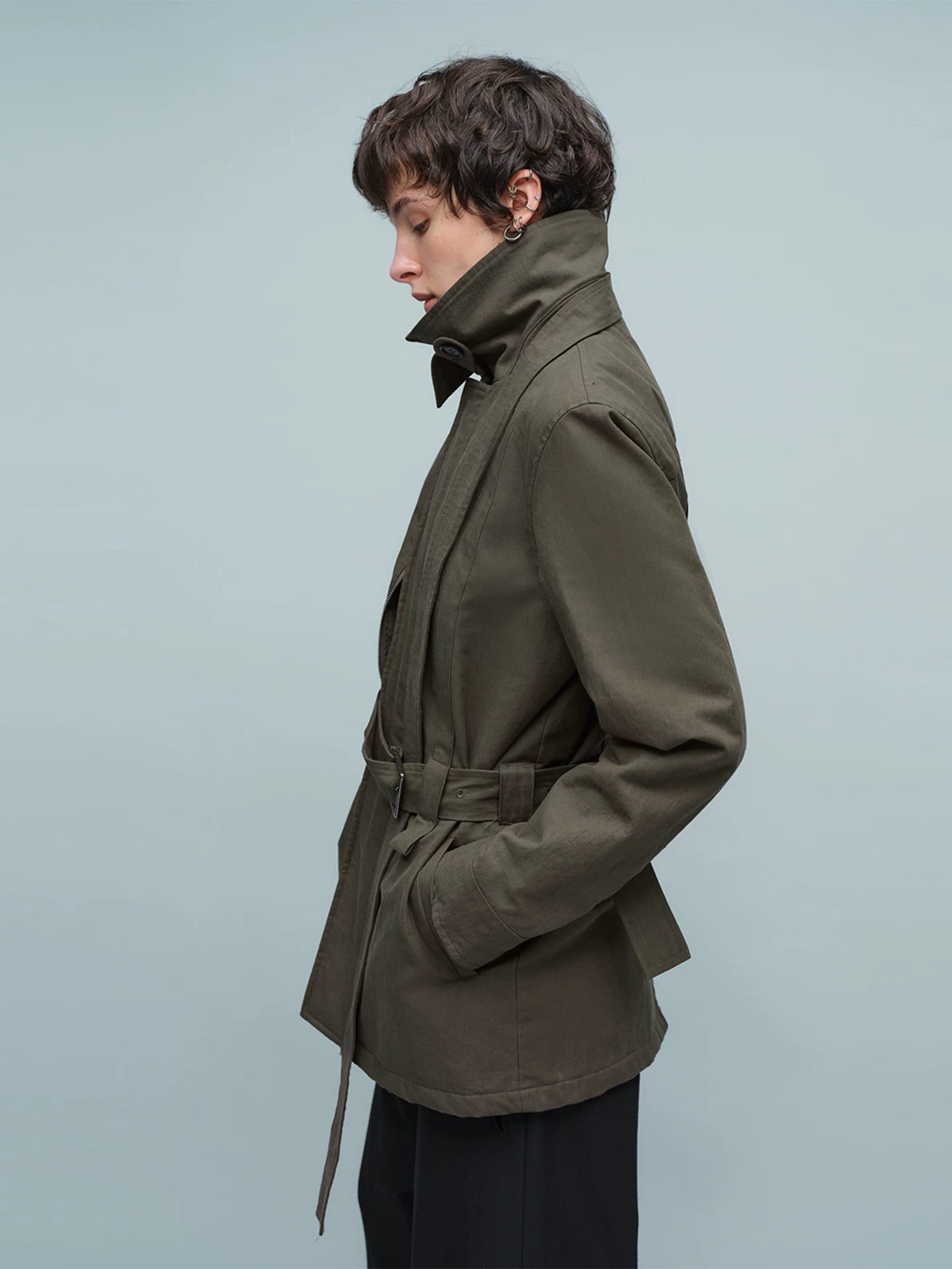 BELTED STAND COLLAR JACKET アーミーグリーン