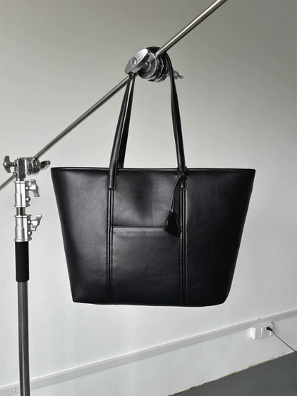 EDGED COMMUTER BAG