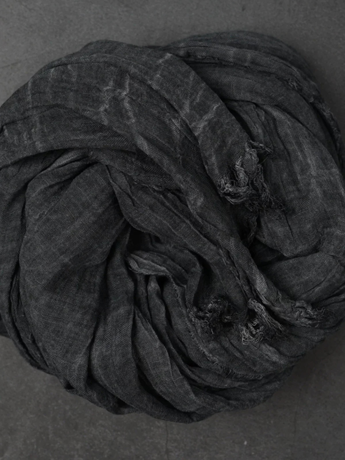 VINTAGE PLEATED SCARF
