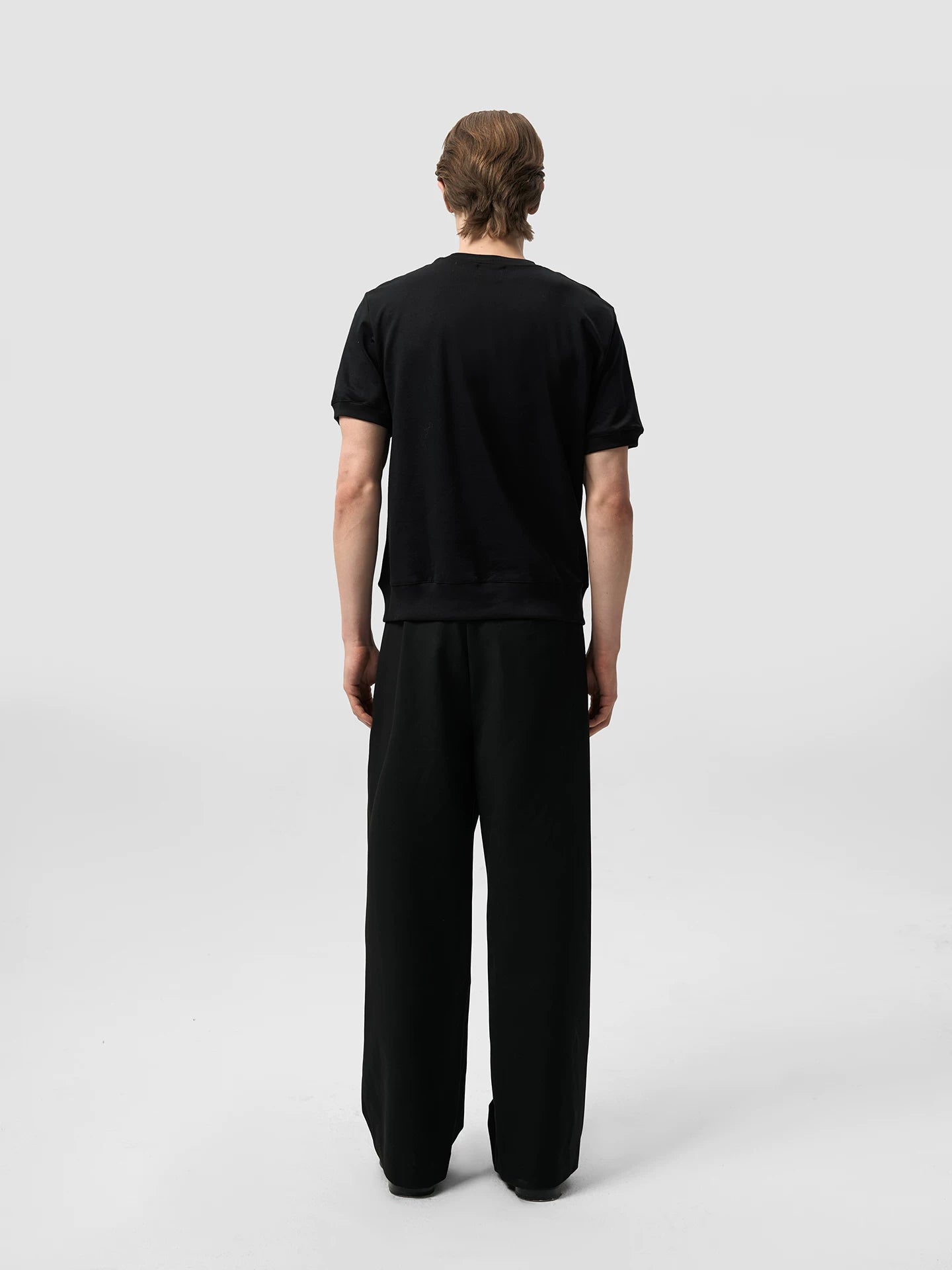 V-NECK DOUBLE LAYER T-SHIRT