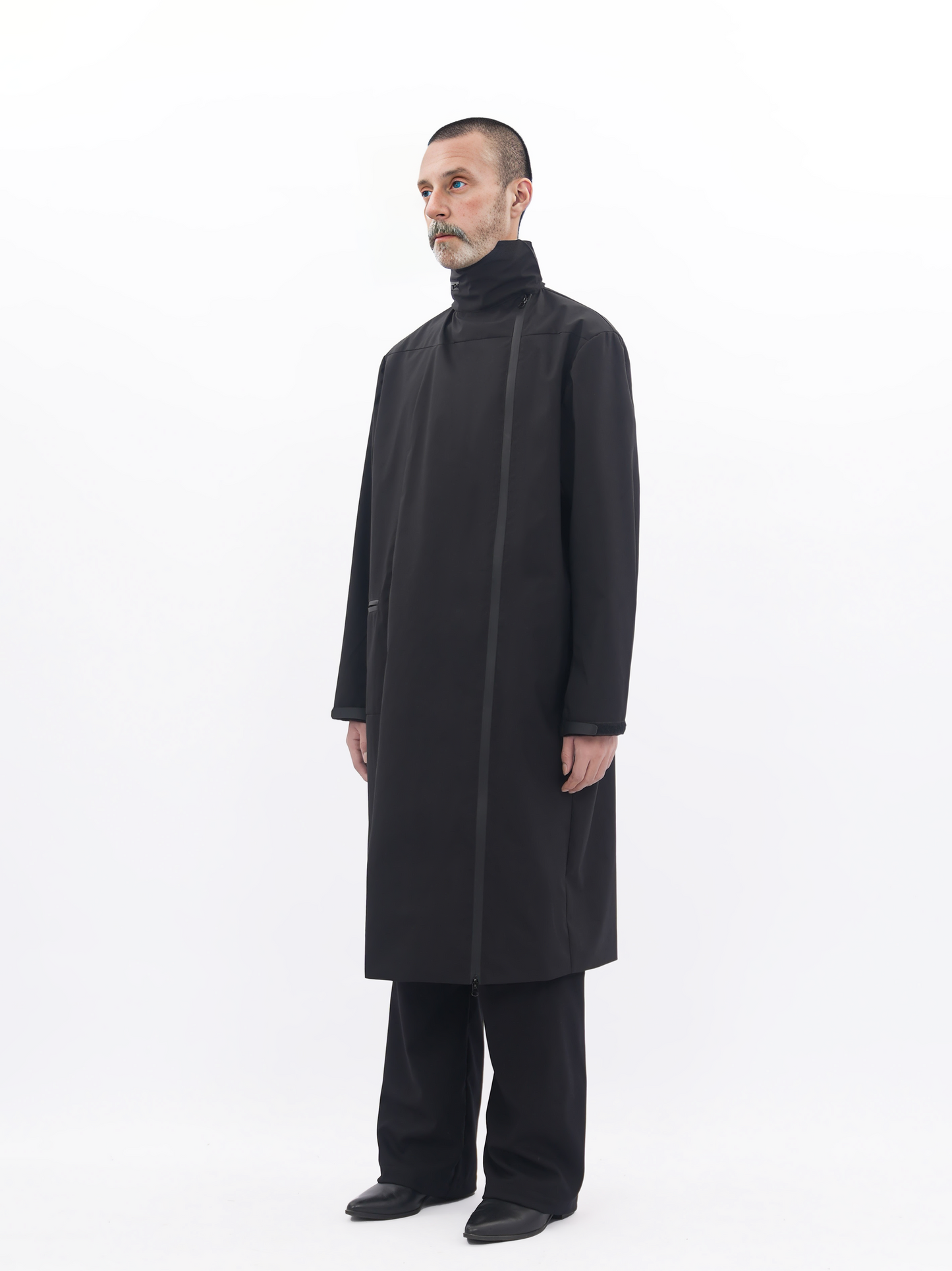 WATERPROOF RAIN COAT