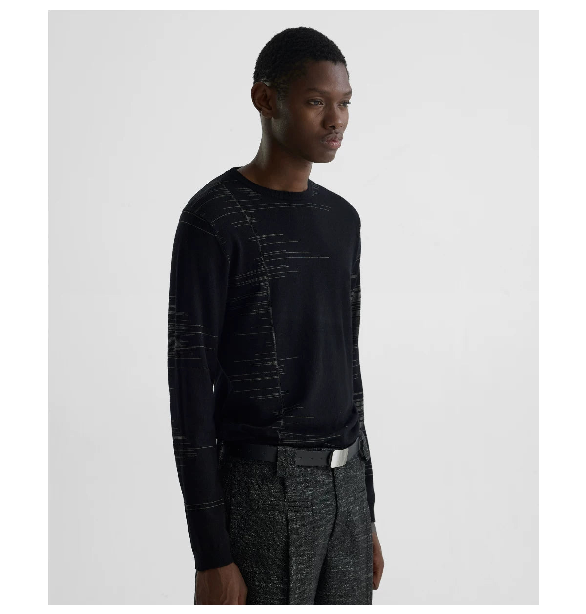 LINE JACQUARD LONG SLEEVE KNIT