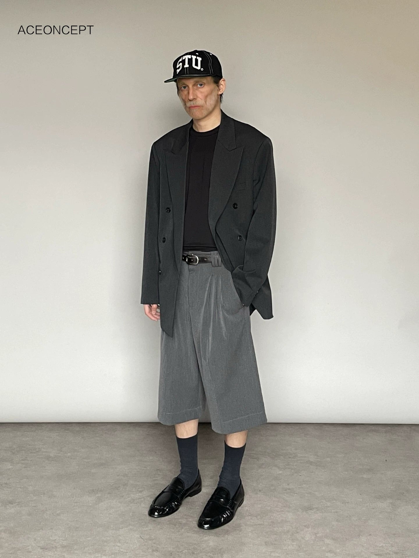 PLEATED CASUAL JORTS