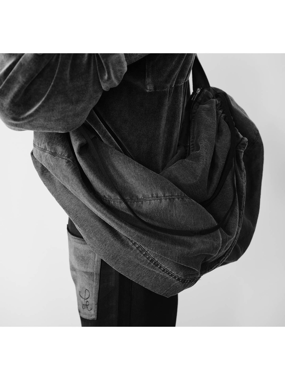 ECO-FRIENDLY LEATHER DRAWSTRING BAG