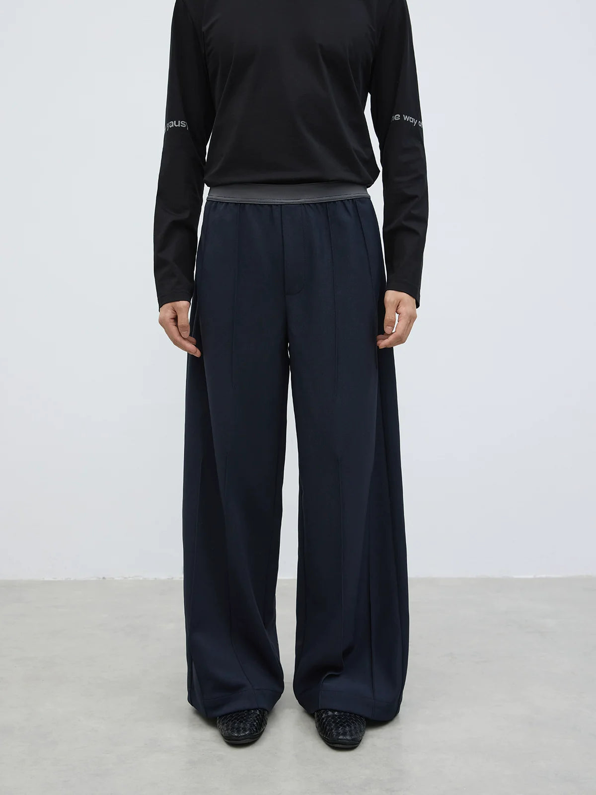 RELAX WIDE TROUSERS