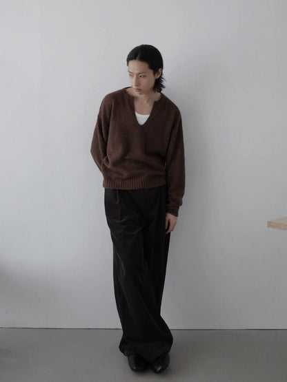 RETRO V-NECK KNIT SWEATER