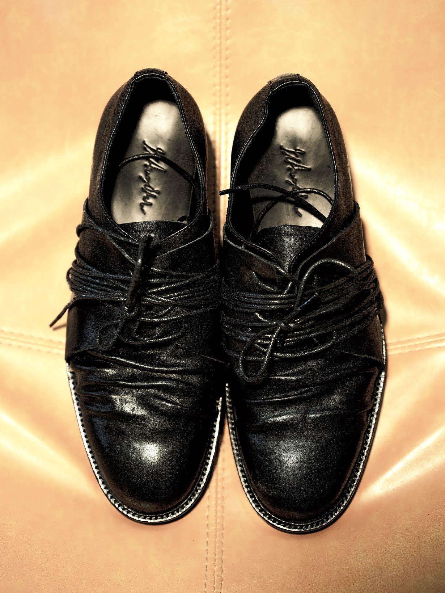 DISTRESSED LEATHER DERBY SHOES