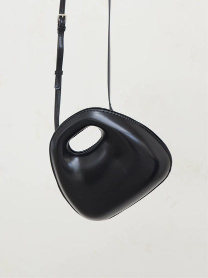 3D EGG-SHAPED CROSSBODY BAG