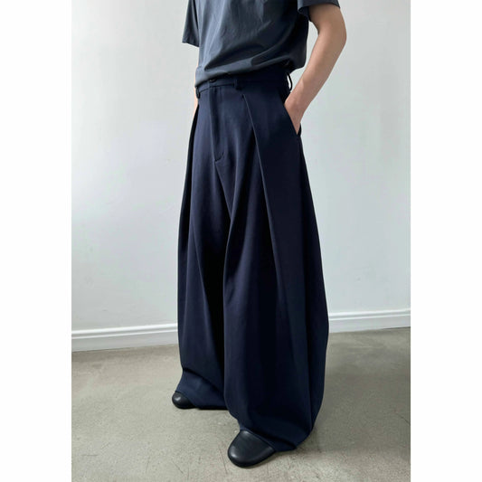 STEREOSCOPIC PLEATED TROUSERS