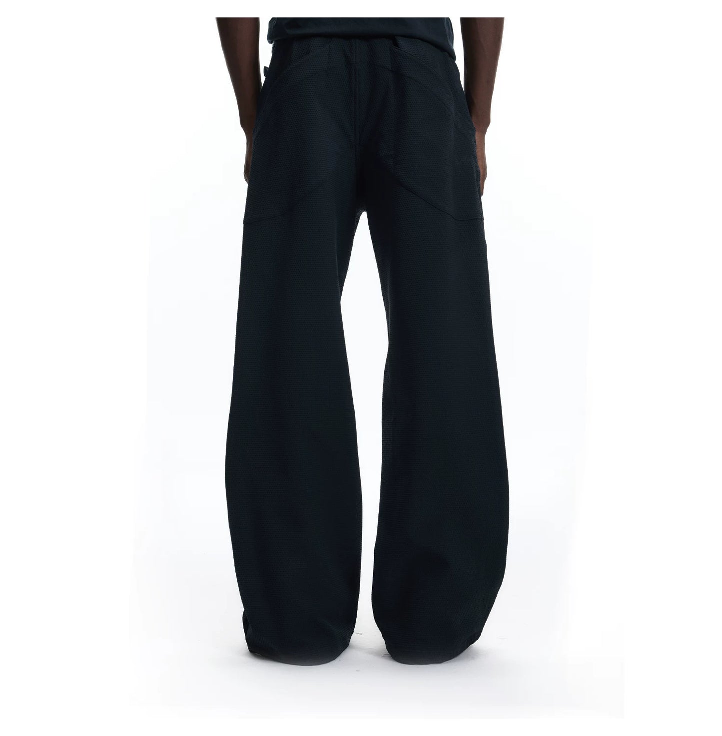 AMMONIA-FREE BREATHABLE PLEATED PANTS