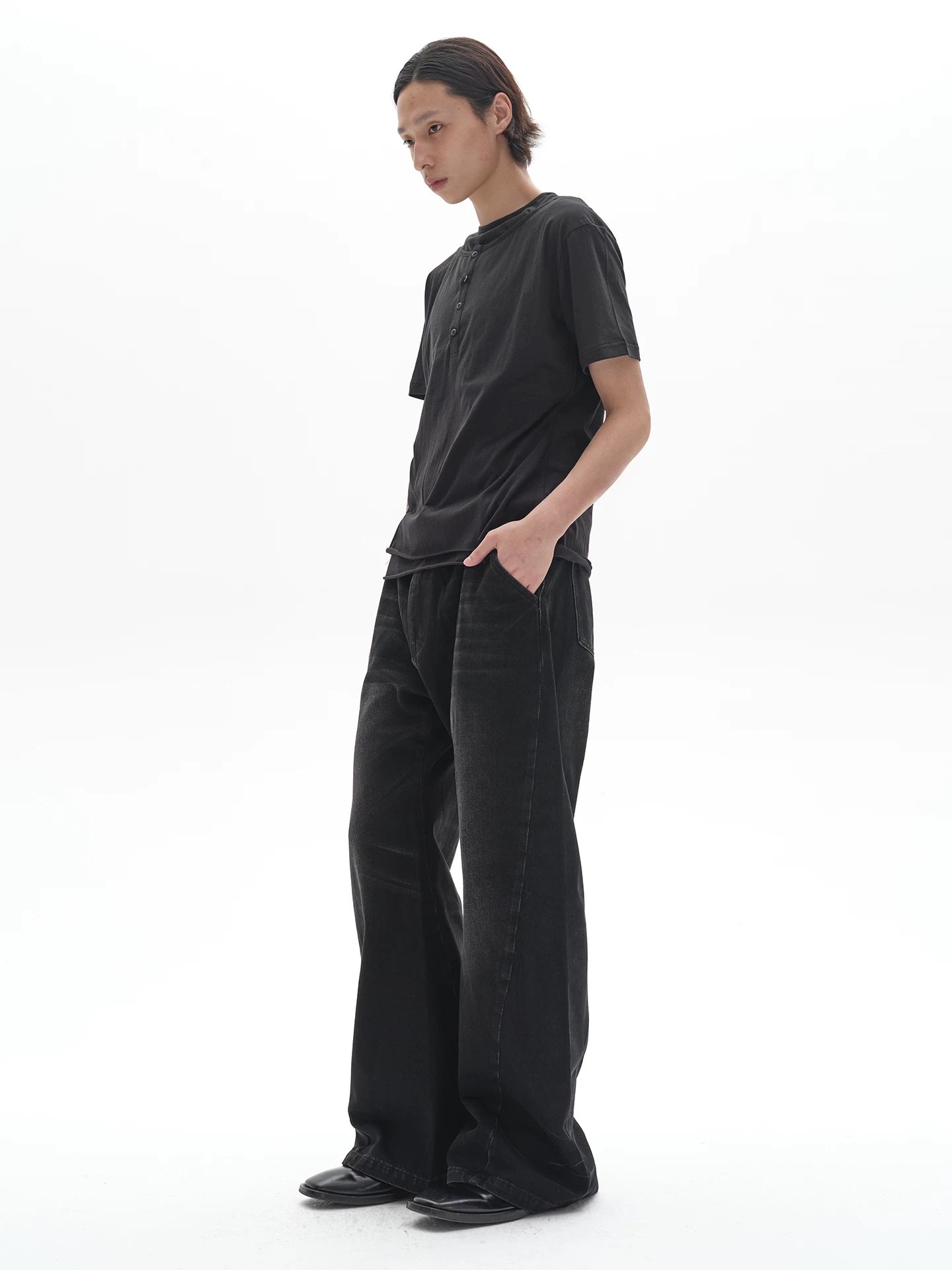 TWO-TONE TWISTED DENIM PANTS