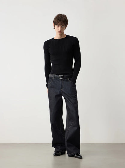 FITTED KNIT SWEATERS & ACTIVEWEAR