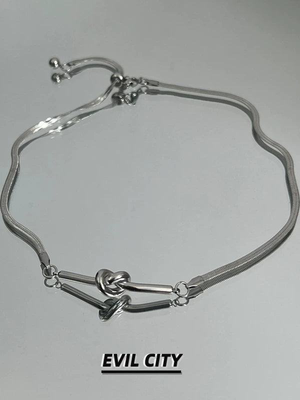 TWISTED CHAIN NECKLACE
