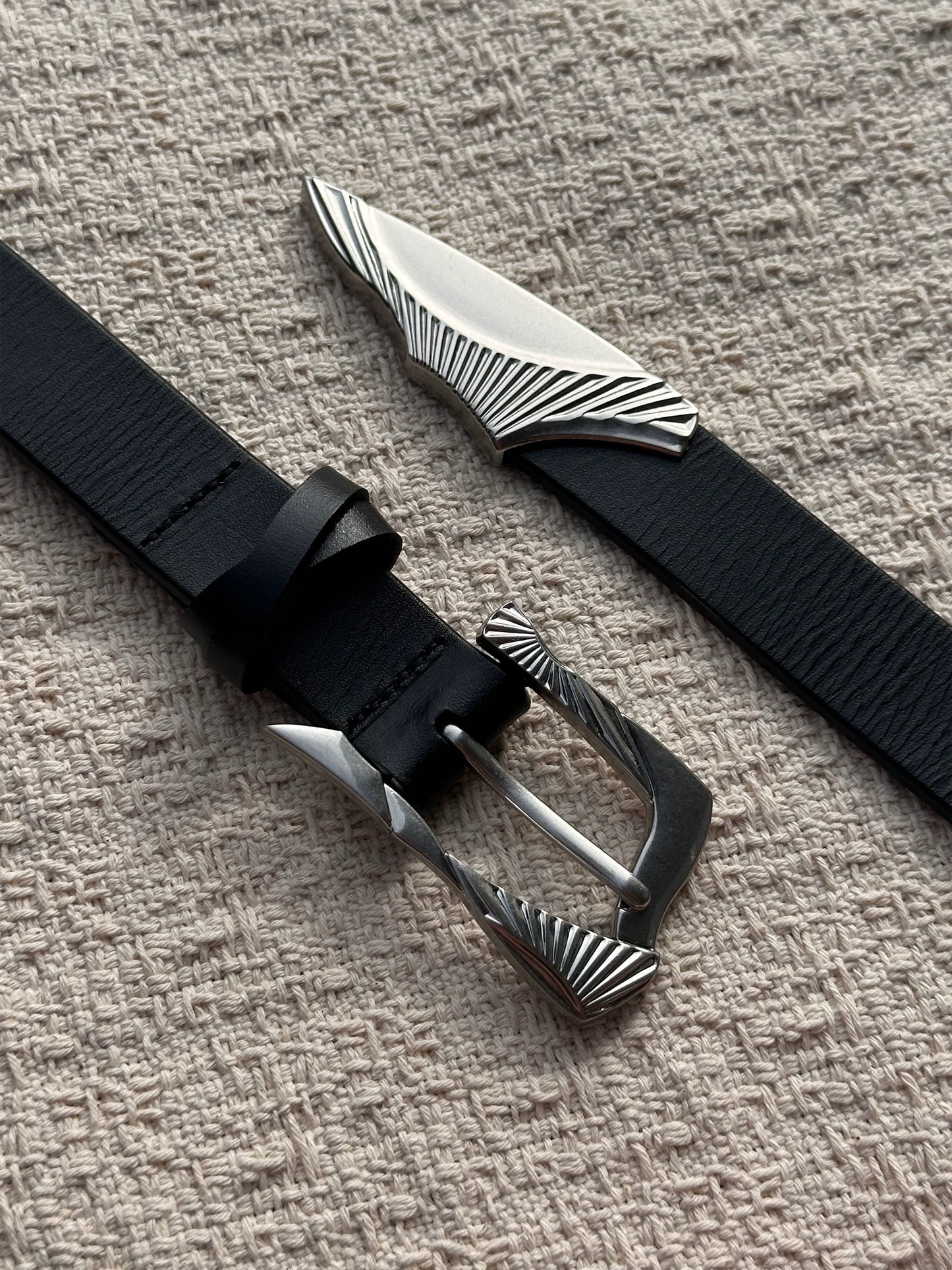 IRON SWORD LEATHER BELT