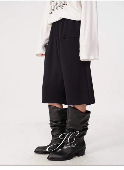 LOW-RISE POCKET SHORTS