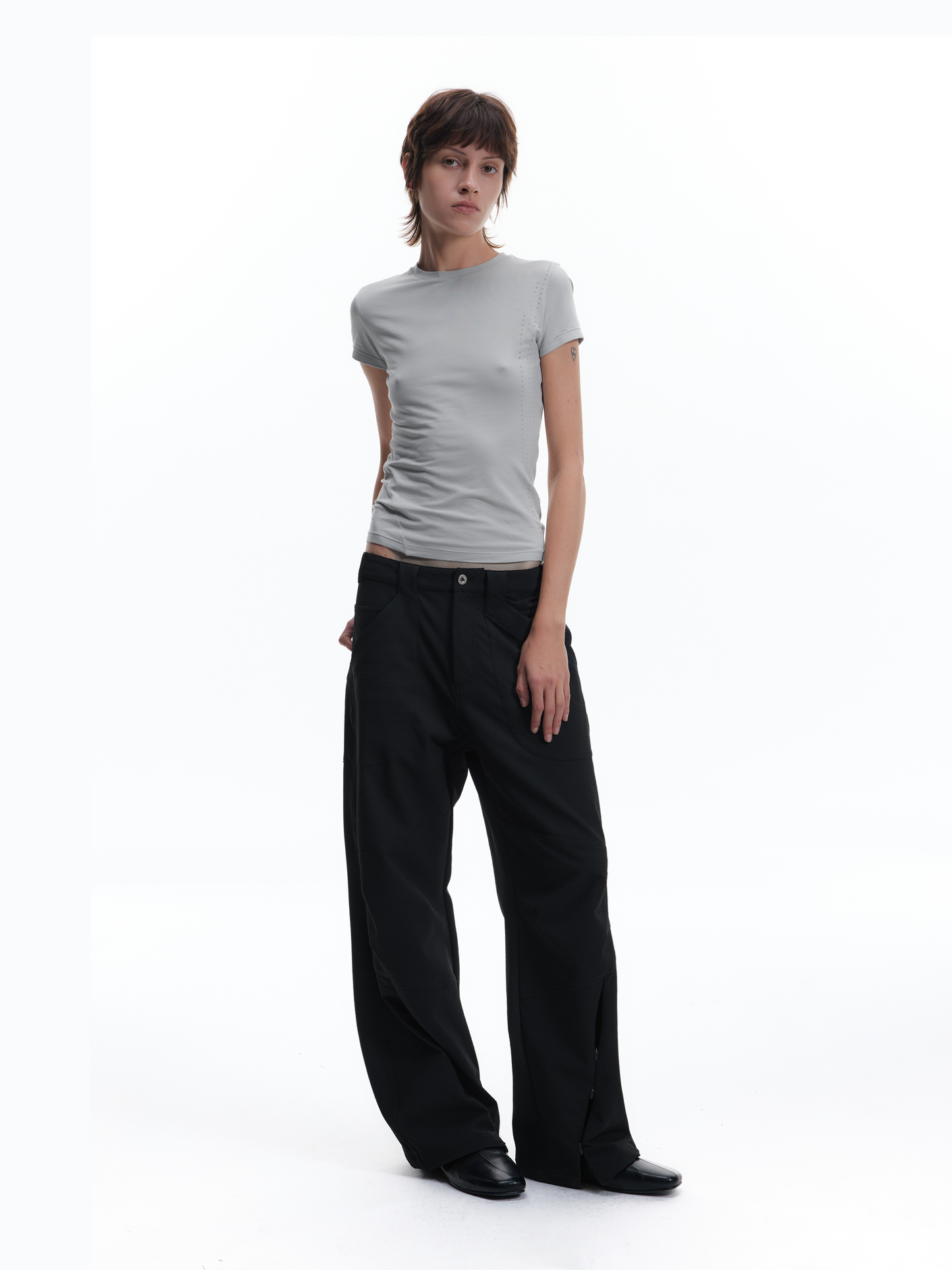 AMMONIA-FREE BREATHABLE PLEATED PANTS
