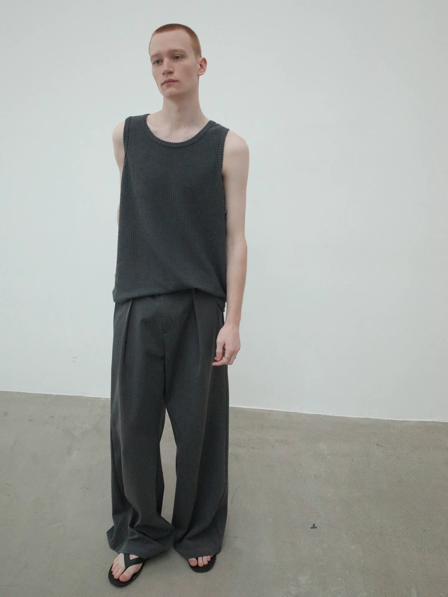 DRAPED WIDE-LEG CASUAL PANTS