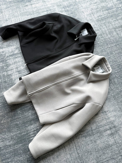 MINIMALIST BOXY SWEATSHIRT JACKET