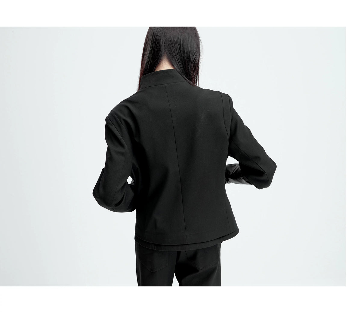 SLIM-FIT DETACHABLE SUIT JACKET