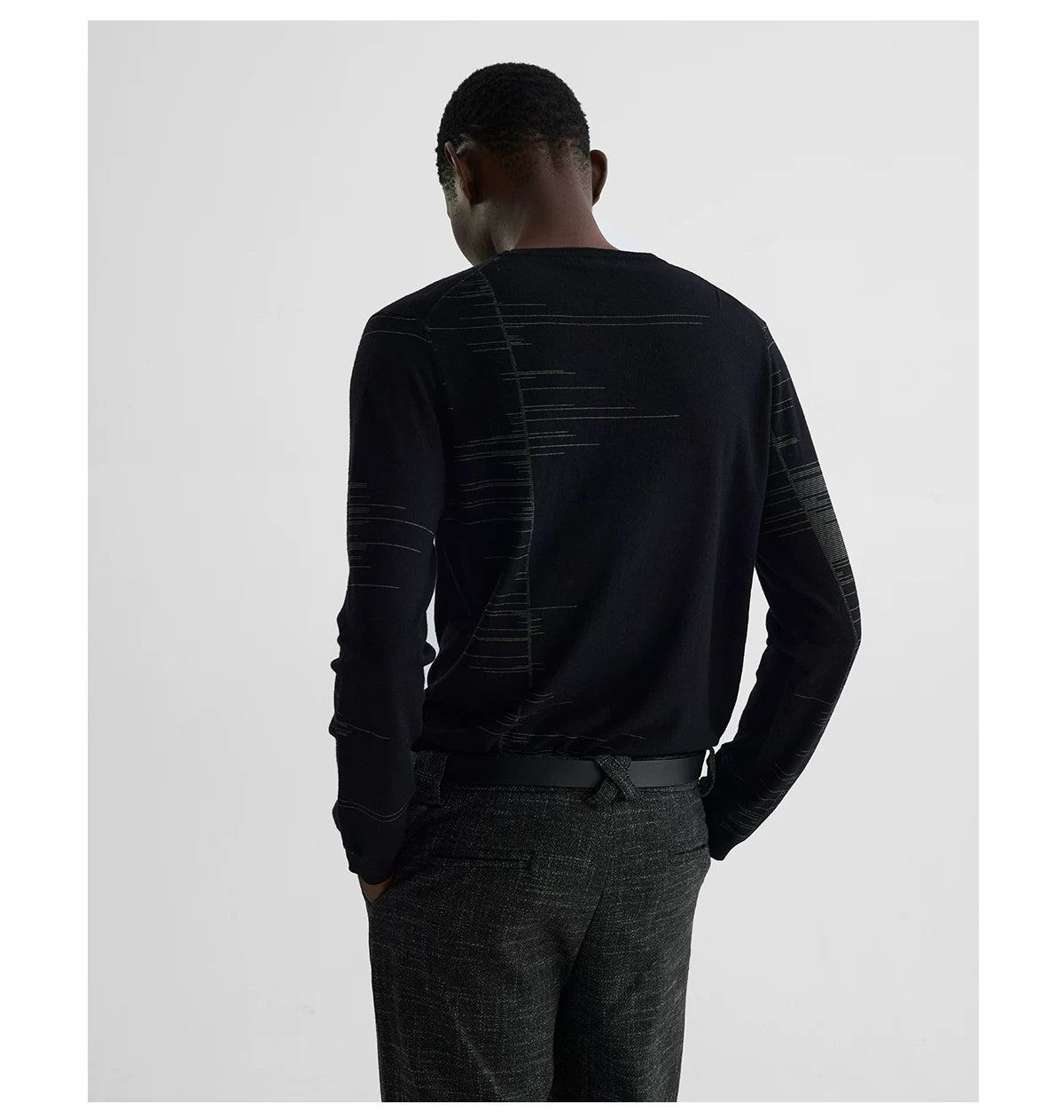 LINE JACQUARD LONG SLEEVE KNIT