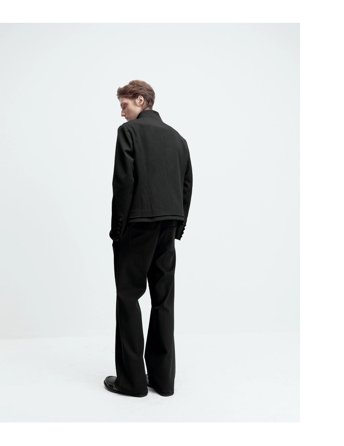 SLIM-FIT DETACHABLE SUIT JACKET