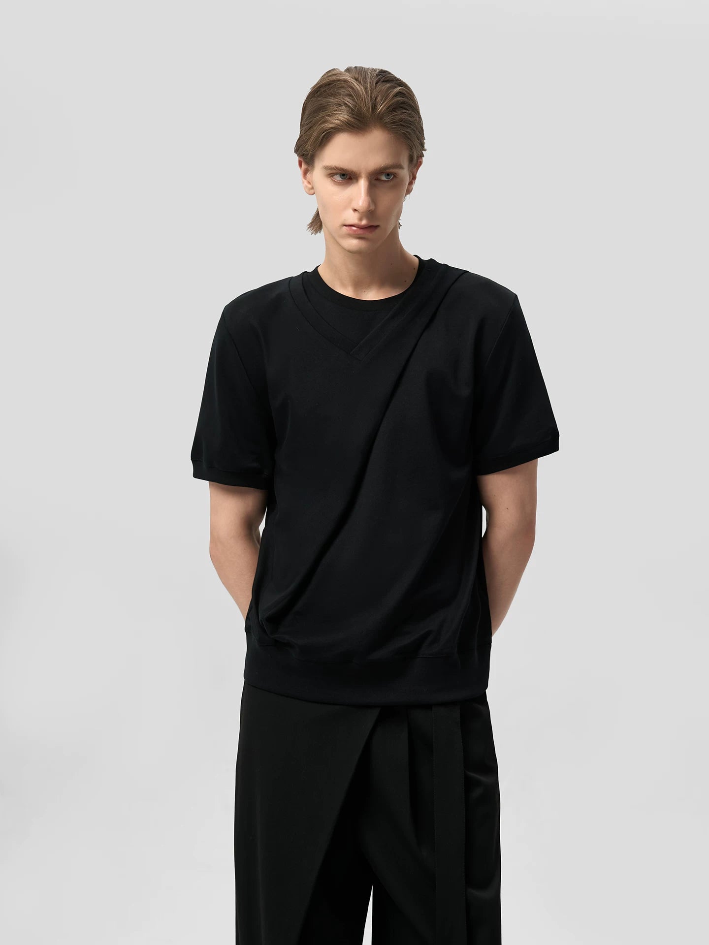 V-NECK DOUBLE LAYER T-SHIRT
